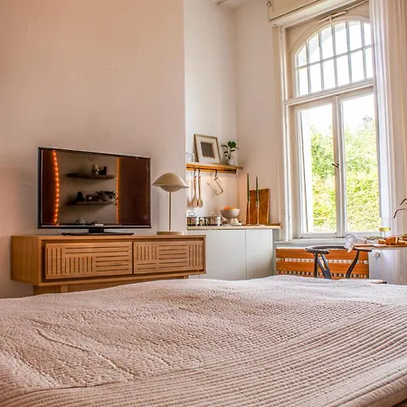Brueder Grimm Altbau Mit Hohen Decken Appartement Kassel